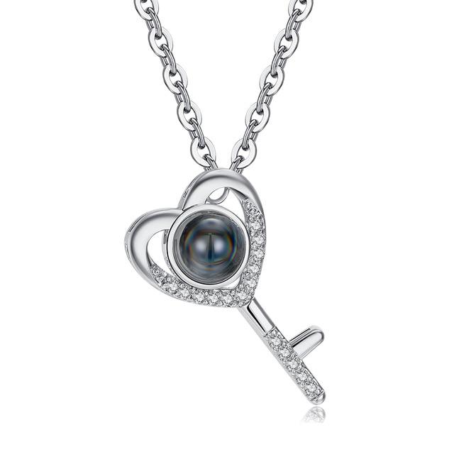 MEMORY OF LOVE NECKLACE