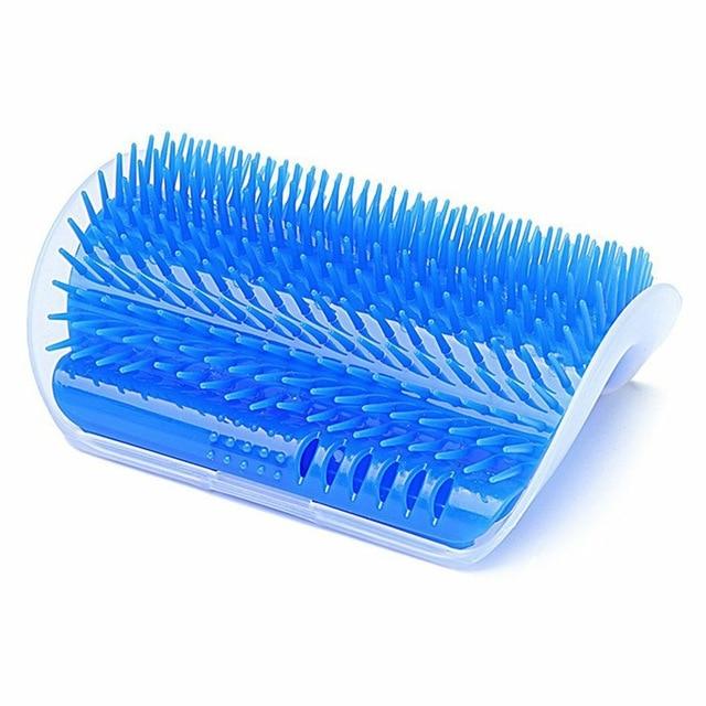 Pet Products For Cats Brush Corner Cat Massage Self Groomer Comb Brush With Catnip Cat rubs the face a tickling comb