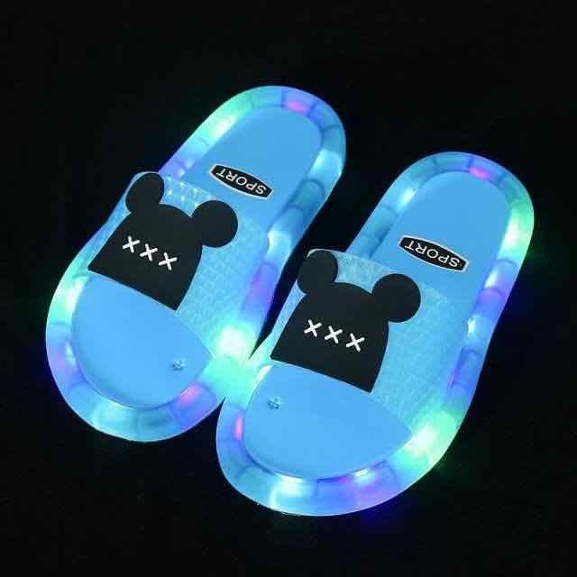 Summer fashion children's slippers boys and girls indoor and outdoor soft soles non-slip baby web celebrity luminous shoes